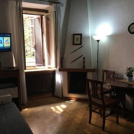 Vaticano Ohana Suite Trastevere Roma Exterior foto